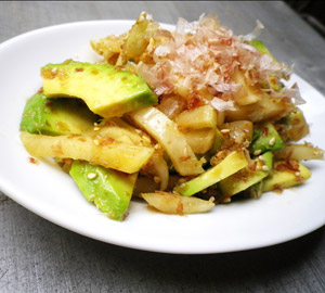 たくあんとアボカドのサラダ